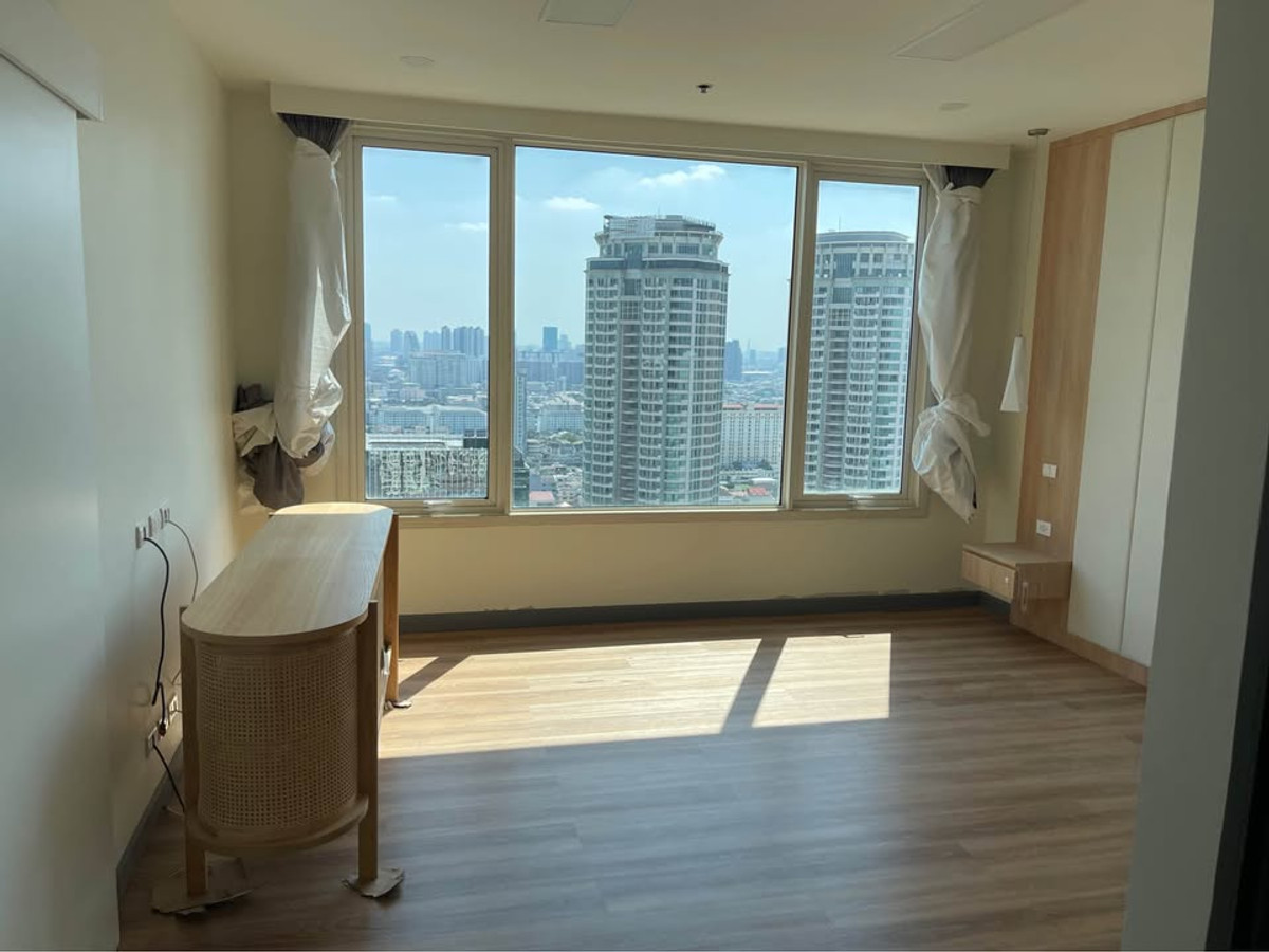 For RentCondoSathorn, Narathiwat : Beautiful view 3 bedroom condo at The Empire Place Sathorn, Contact 062-496-6454
