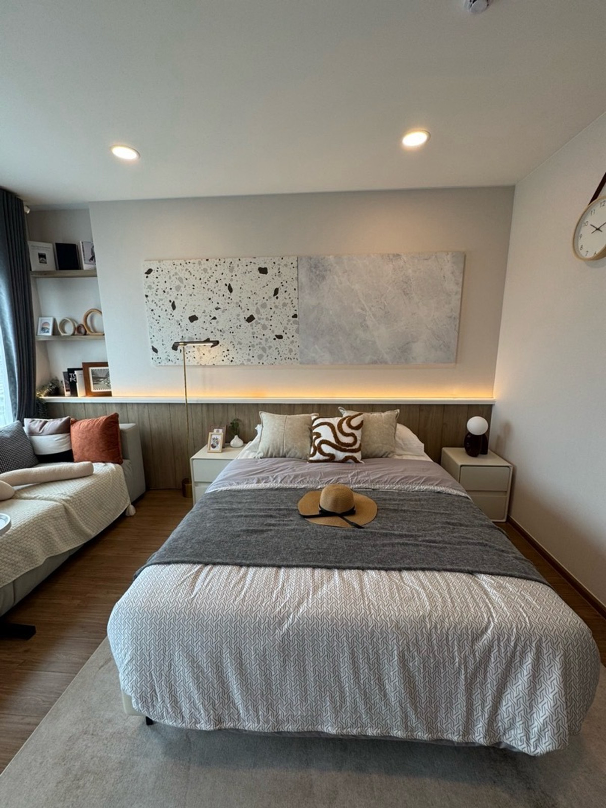 For SaleCondoRamkhamhaeng, Hua Mak : The Livin RamkhamhaengStudio 22 sq.m. price only 1.79 million baht.Phat: 064-642-8664Nui: 094-624-2014