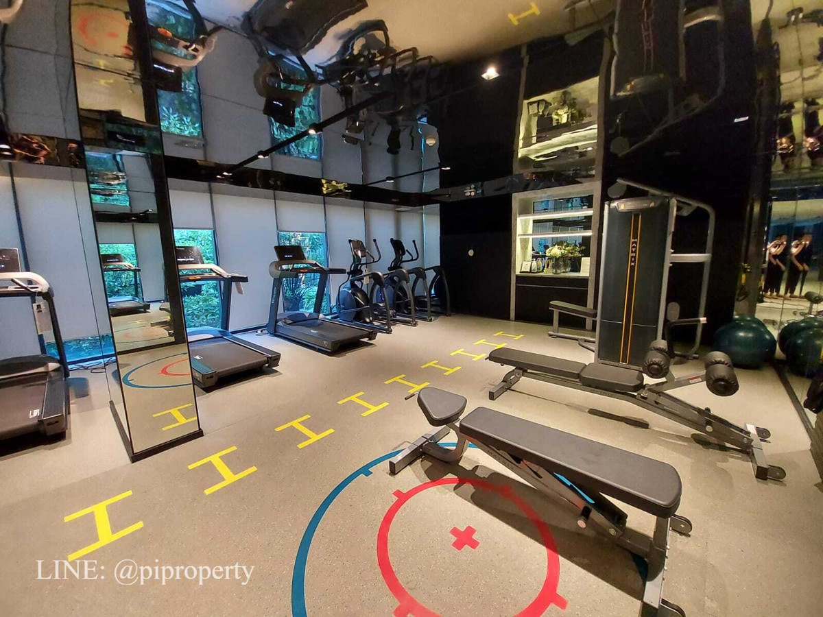 For RentCondoSukhumvit, Asoke, Thonglor : Fully furnished 2 Bedrooms units for rent in Quintara Treehaus Sukhumvit 42. Swimming pool view unit. Walkable to BTS Ekkamai.