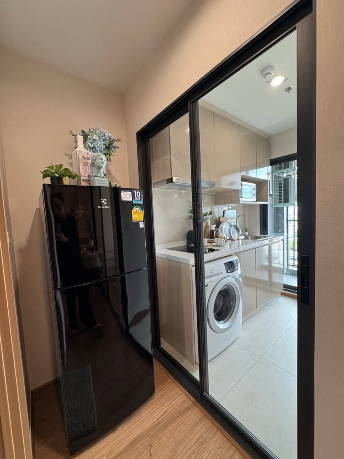 For SaleCondoRamkhamhaeng, Hua Mak : The Livin Ramkhamhaeng1Bed 28 sq.m. price only 2.29 million baht.Phat: 064-642-8664Nui: 094-624-2014