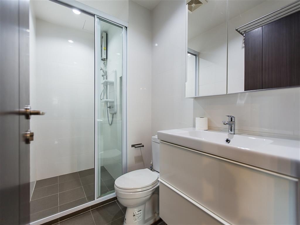 ขายคอนโดอ่อนนุช อุดมสุข : 🔥ขายด่วน+🔥เดอะ เบส พาร์คเวสต์ สุขุมวิท 77 ใกล้สถานีรถไฟฟ้า BTS อ่อนนุช เฟอร์นิเจอร์ครบ พร้อมเข้าอยู่