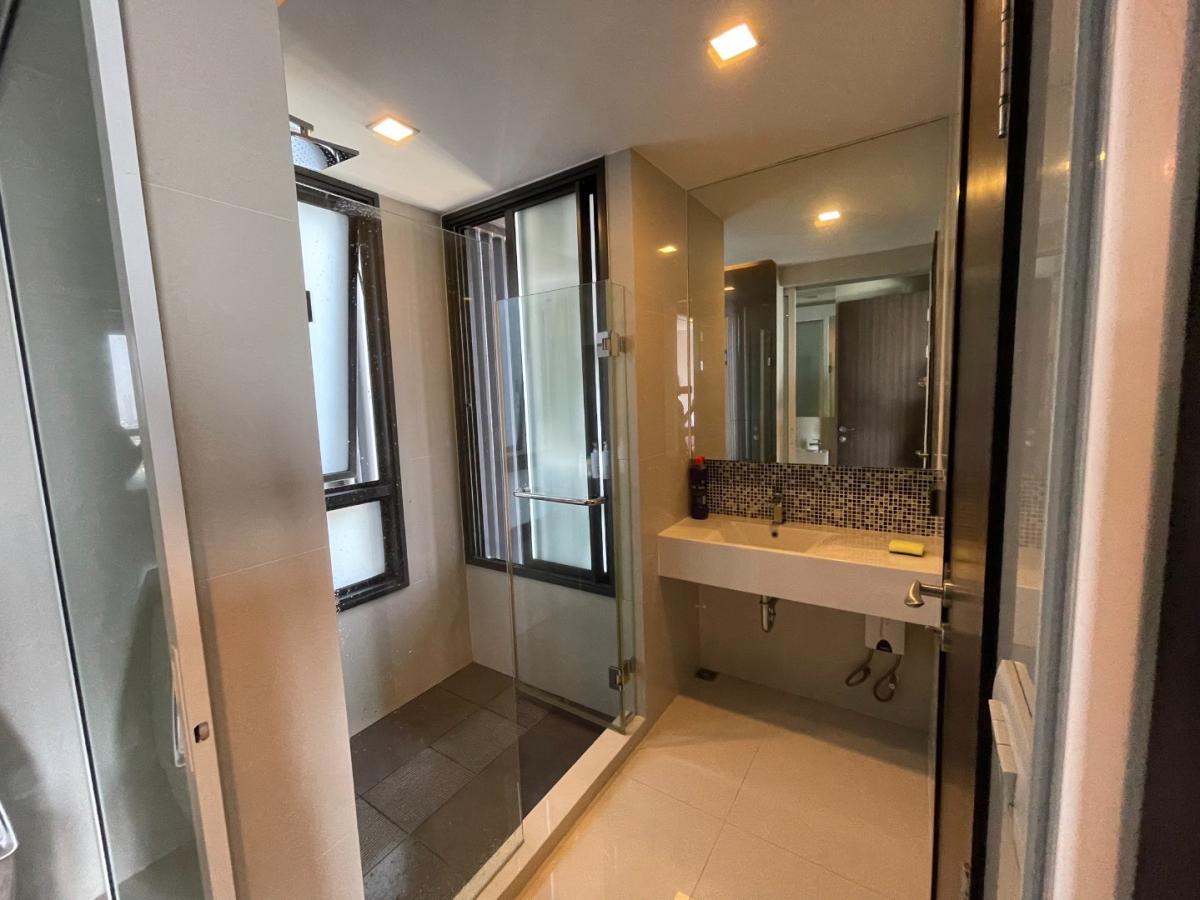 ขายคอนโดอ่อนนุช อุดมสุข : 🔥ขายด่วน+🔥ริทึ่ม สุขุมวิท 44/1 ติดสถานีรถไฟฟ้า BTS พระโขนง เฟอร์นิเจอร์ครบ พร้อมเข้าอยู่