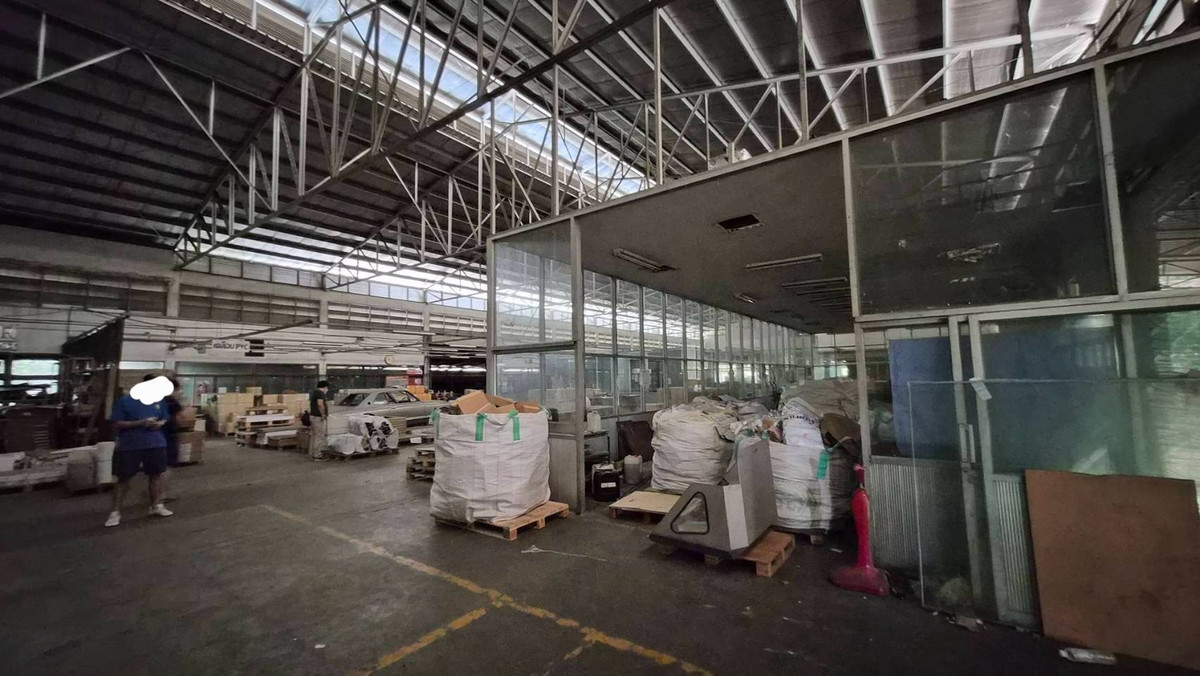 For SaleFactoryYothinpattana,CDC : Factory for sale with factory license 4, location along Ramindra Expressway • Lat Phrao 87 on 4 rai 1 ngan of land, usable area 5,750 square meters, you cant find a location like this anywhere else 📲 093-785-8898