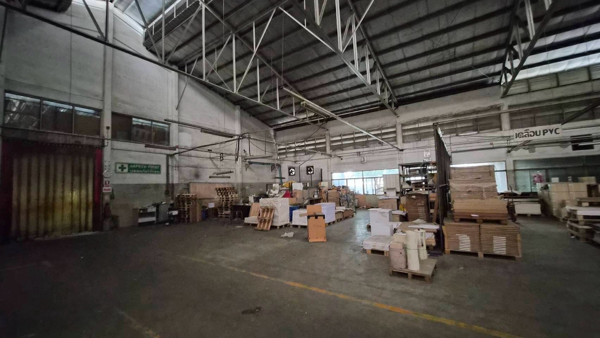For SaleFactoryYothinpattana,CDC : Factory for sale with factory license 4, location along Ramindra Expressway • Lat Phrao 87 on 4 rai 1 ngan of land, usable area 5,750 square meters, you cant find a location like this anywhere else 📲 093-785-8898