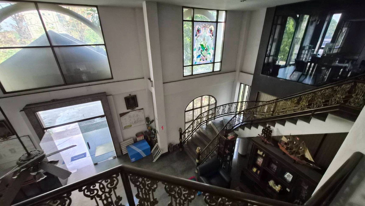 For SaleFactoryYothinpattana,CDC : Factory for sale with factory license 4, location along Ramindra Expressway • Lat Phrao 87 on 4 rai 1 ngan of land, usable area 5,750 square meters, you cant find a location like this anywhere else 📲 093-785-8898