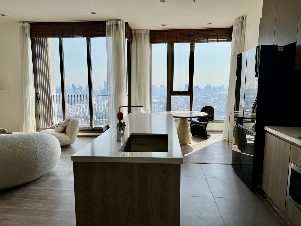 ให้เช่าคอนโดสาทร นราธิวาส : ให้เช่า คอนโดตกแต่งพร้อมอยู่ 2 ห้องนอน 2 ห้องน้ำ ขนาด 102.52 ตารางเมตร , โครงการ ริธึ่ม เจริญกรุง พาวิลเลี่ยน ซึ่งตั้งอยู่ในเขตบางคอแหลม ใกล้ BTS สะพานตากสิน