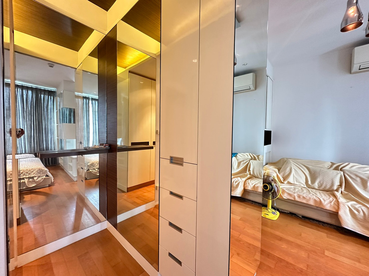 ขายคอนโดราชเทวี พญาไท : ขานด่วน! ห้อสวยมาก เจ้าของอยากขาย ห้องหายาก ฝั่งตะวันออก หันหลังให้ถนนไม่ได้ยินเสียงแน่นอน เพราะเงียบสงบมากๆๆๆ ค่ะ ห้องนี้เจ้าของแต่งอยู่เอง เป็นล้าน! สนใจติดต่อ 0876358339 K.นาง