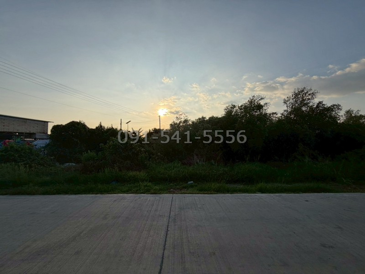 ขายที่ดินบางนา แบริ่ง ลาซาล : ขายที่ดินประชาอุทิศ 90 ซอยยิ้มแย้ม ขนาดที่ดิน 3 ไร่ รูปแปลงสวย ใกล้สี่เหลี่ยม ติดถนน 3 ด้าน ผังเมืองสีเหลือง