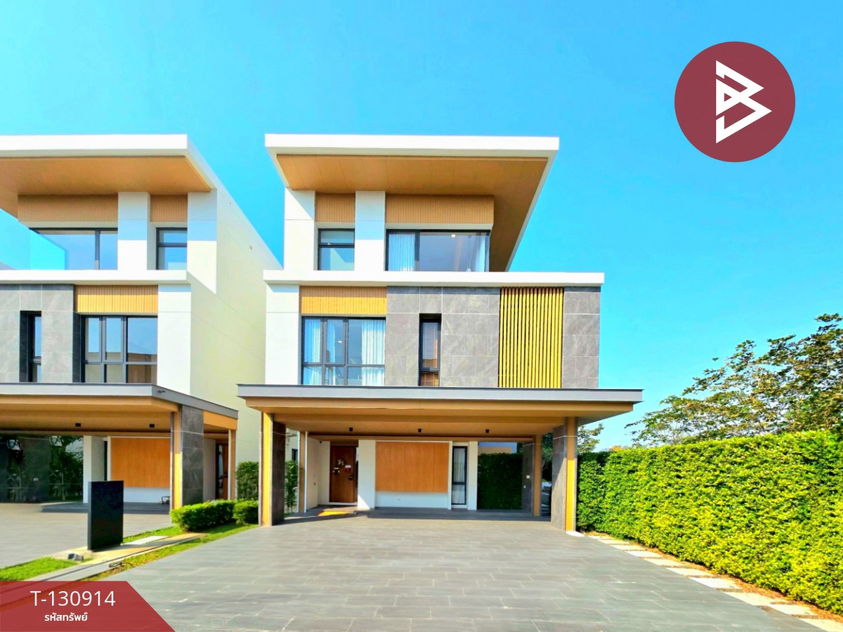 For SaleHouseNakhon Pathom : Urgent sale, luxurious 3-story detached house, Silpa Lamphaya Project, Nakhon Pathom.