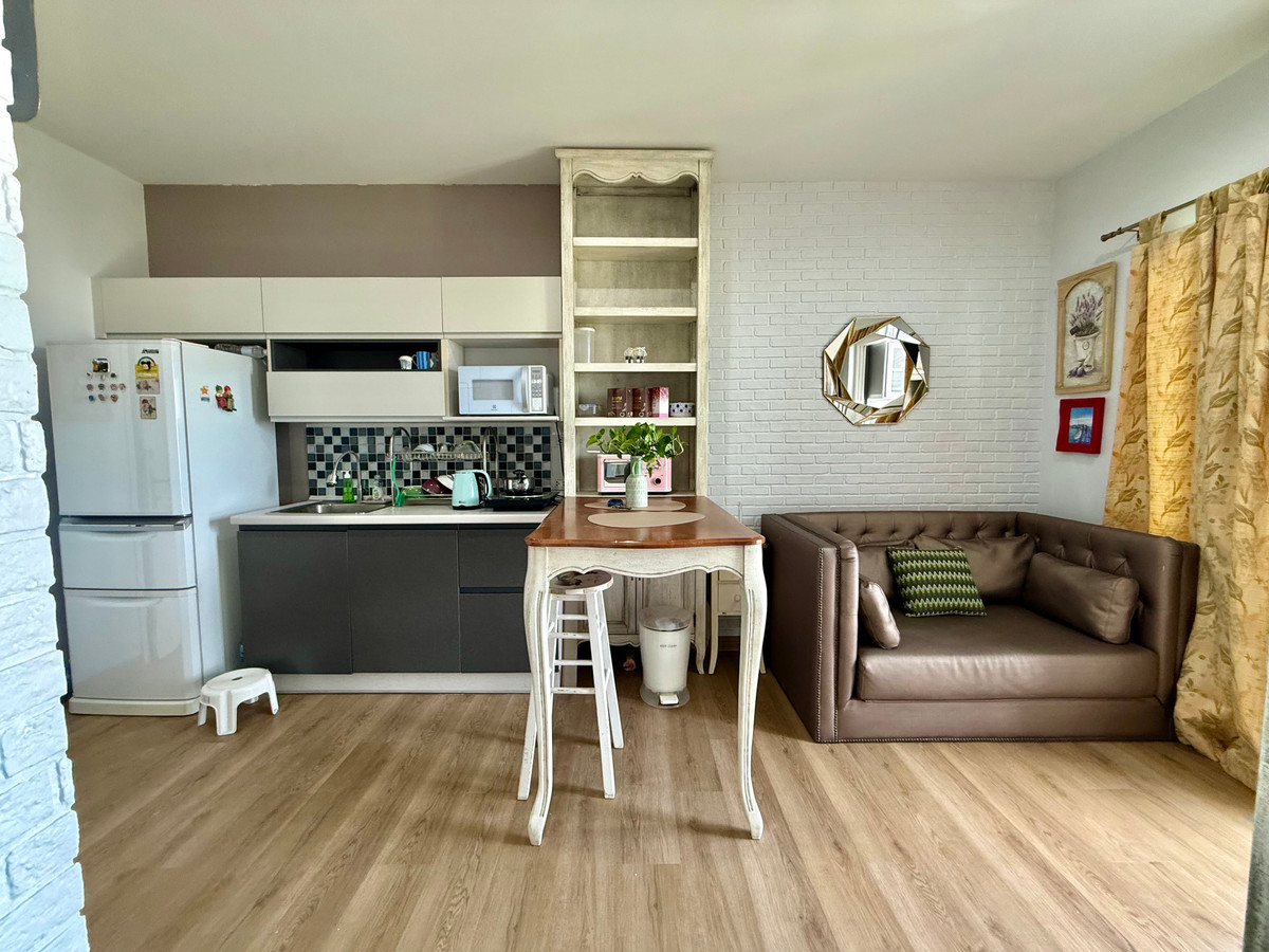 ขายคอนโดท่าพระ ตลาดพลู วุฒากาศ : คอนโด The Key BTS วุฒากาศ! ห้องสวยครบ พร้อมอยู่ วิวพระมหาเจดีย์วัดปากน้ำ ทำเลเข้าเมืองสาทรสะดวก ใกล้ห้าง เดินทางง่าย ส่วนกลางดี ราคาจับต้องได้ ต่ำกว่า 3 ล้าน หาแบบนี้ยากมาก