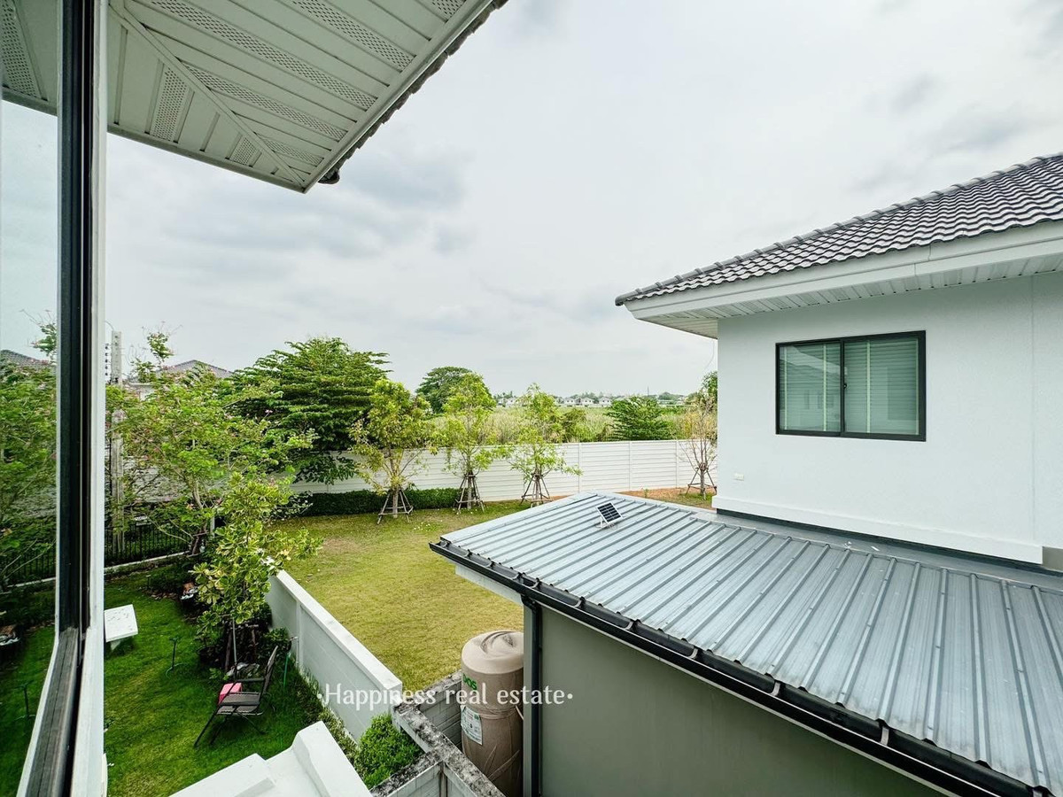 For SaleHouseChaengwatana, Muangthong : 💕 Beautiful house with furniture At a price of less than 5MB. 🫶 ✨🏡 Semi-detached house, detached house style. Near SISB International School, Nonthaburi