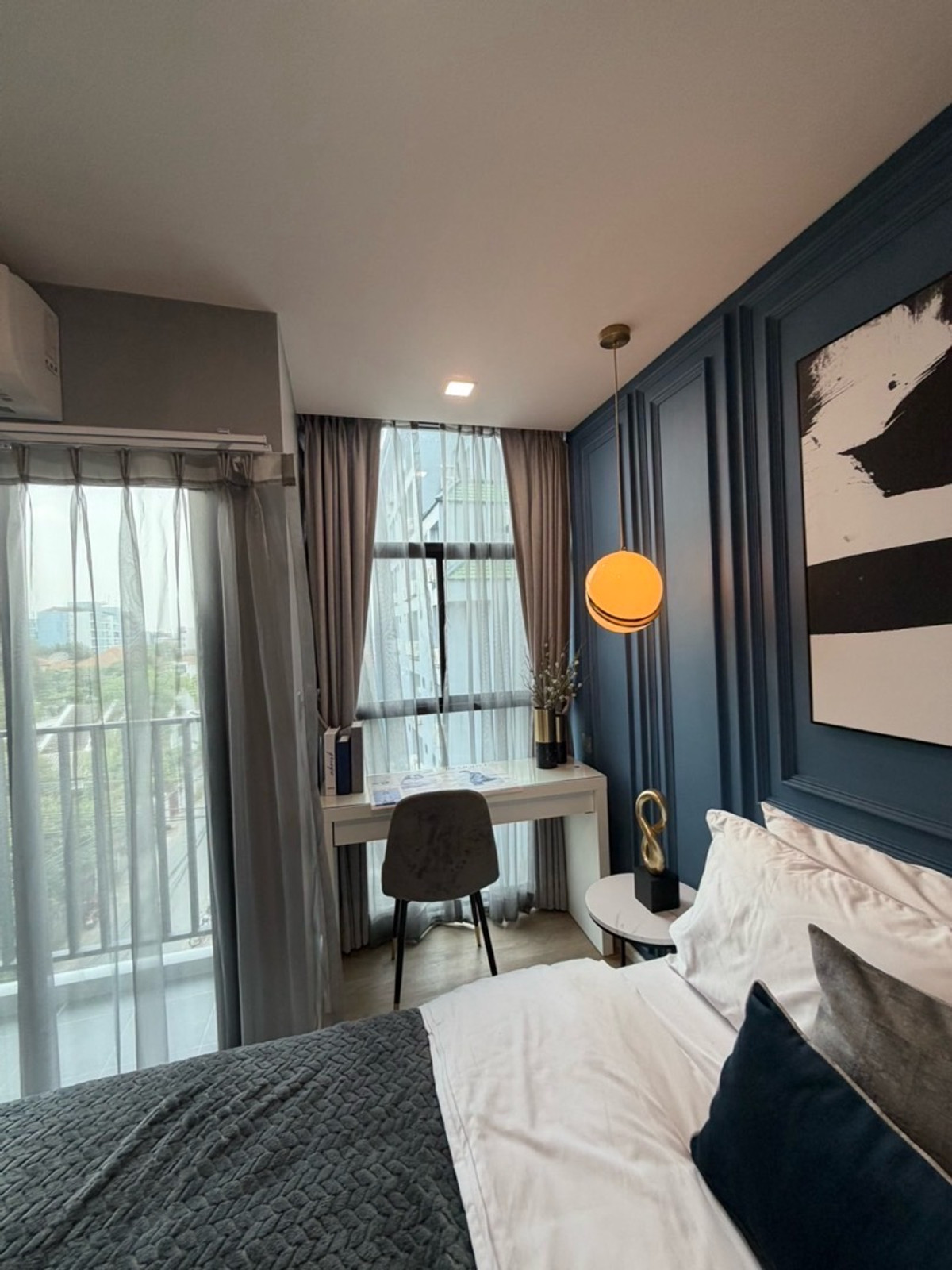 ขายคอนโดรัชดา ห้วยขวาง : IVORY รัชดา 32 Studio 24 ตร.ม.เฟอร์ครบ แต่งพร้อมเข้าอยู่ราคาเพียง 2.75 ลบ.Phat: 064-642-8664Nui: 094-624-2014