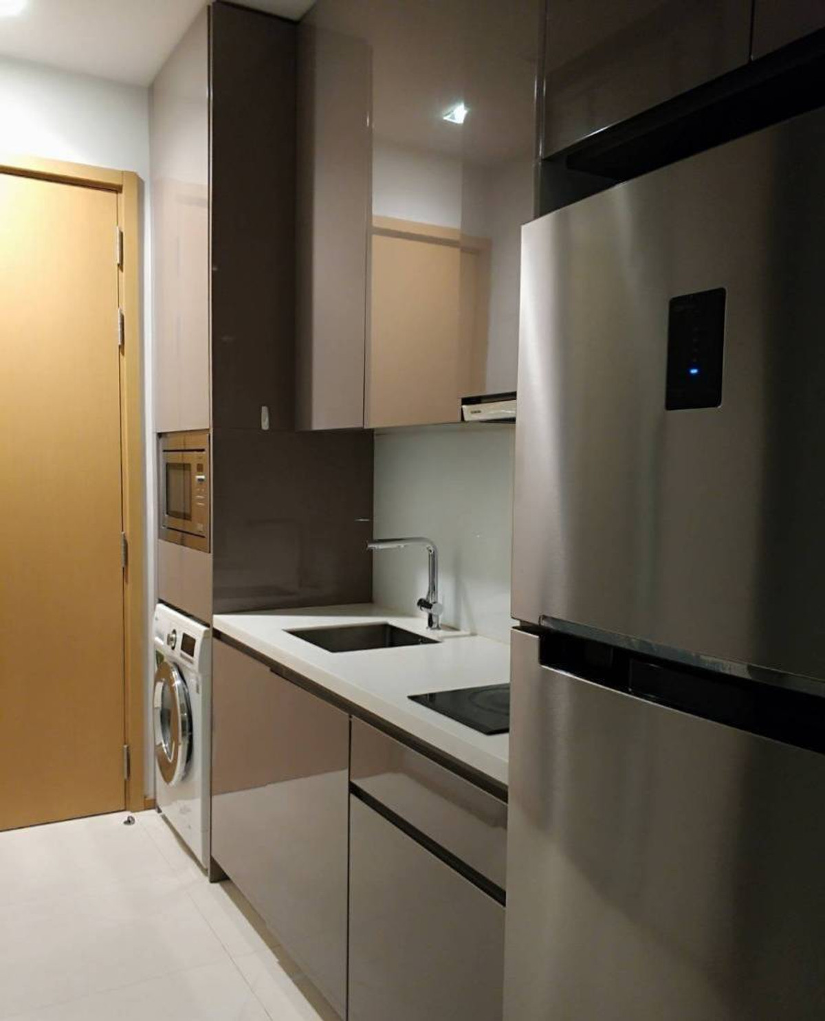 For RentCondoNana, North Nana,Sukhumvit13, Soi Nana : Hyde Sukhumvit 13 Condominium Luxury Room for Rent