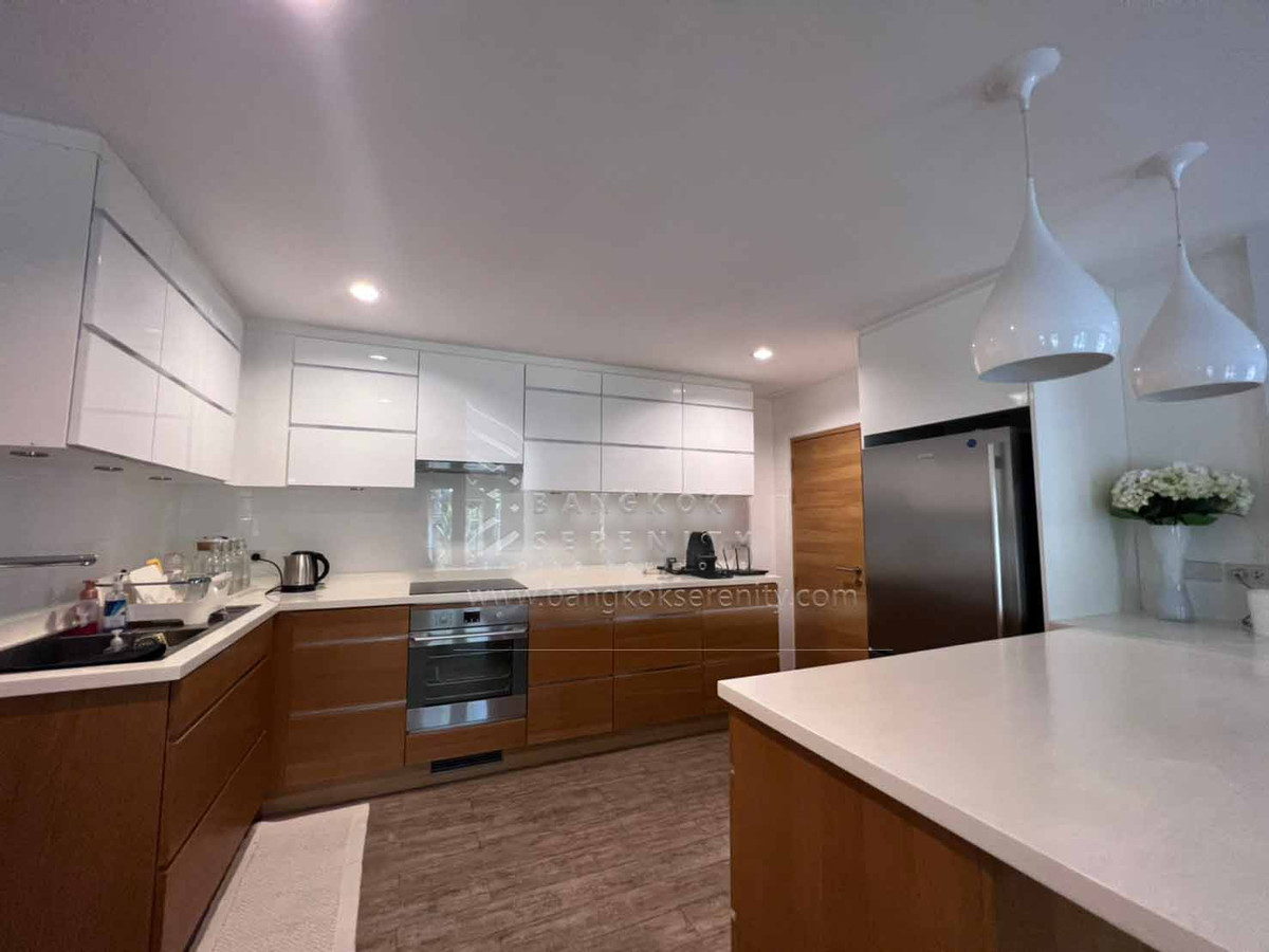 For RentHousePattanakan, Srinakarin : House for rent at Panya Pattanakarn