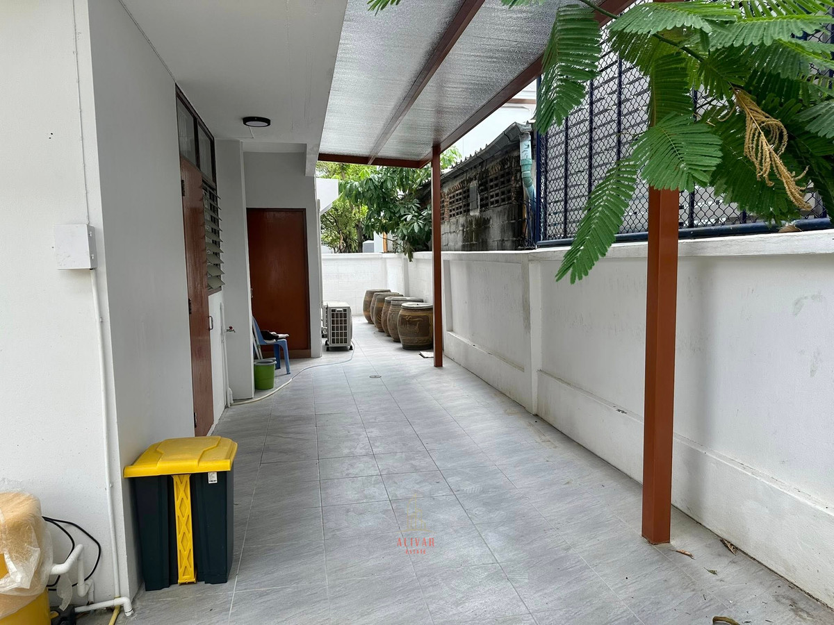 For RentHouseOnnut, Udomsuk : RH011926 For rent, 2-story detached house, 4 bedrooms, Sukhumvit 101/1 area.