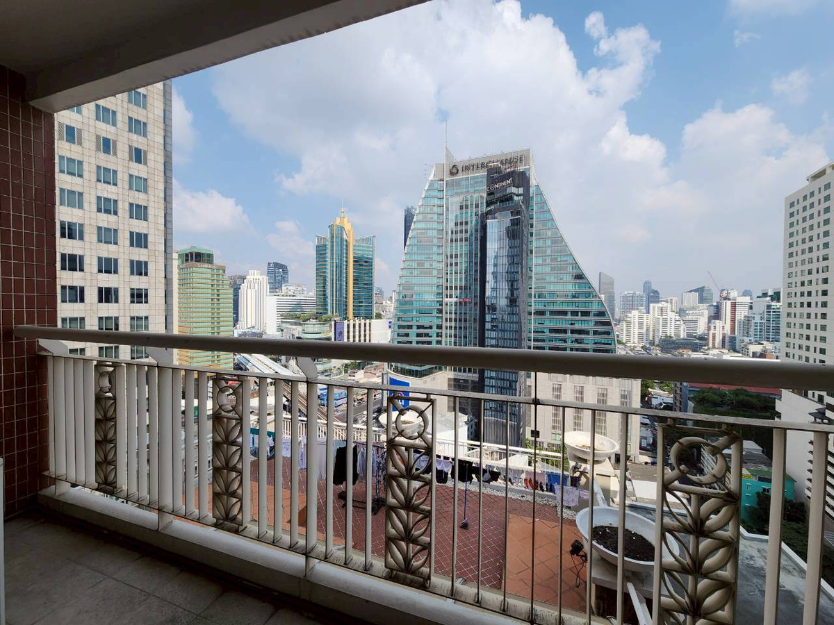 For RentCondoSukhumvit, Asoke, Thonglor : Citi Smart Sukhumvit 18 Condominium Luxury 3 Bedrooms for Rent