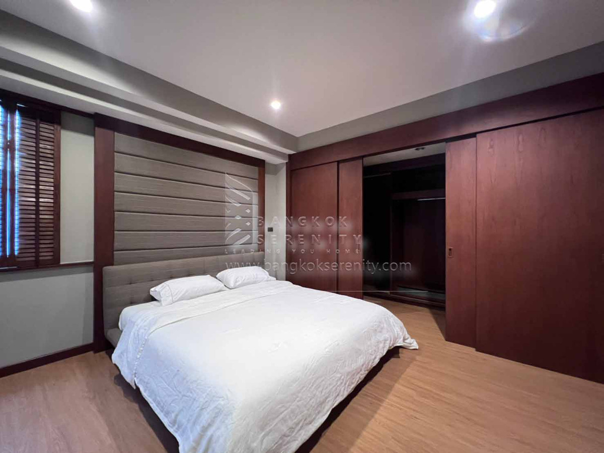 For RentHousePattanakan, Srinakarin : House for rent at Panya Pattanakarn