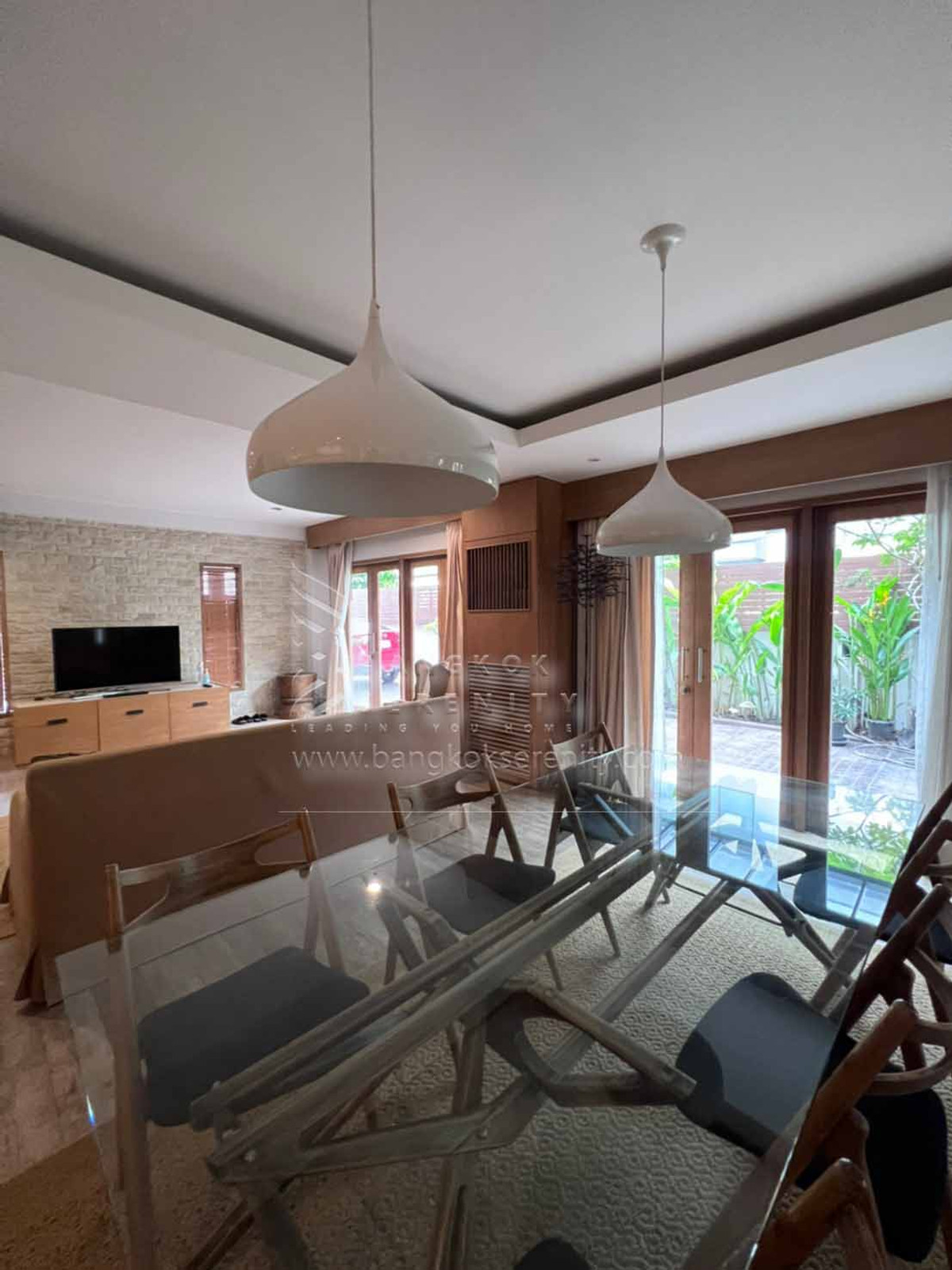 For RentHousePattanakan, Srinakarin : House for rent at Panya Pattanakarn