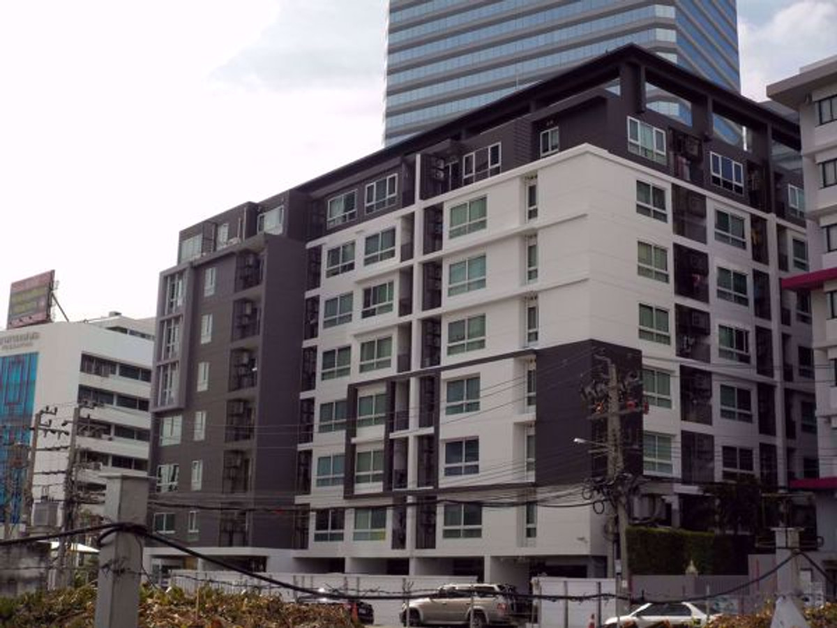 For SaleCondoRatchadapisek, Huaikwang, Suttisan : ✨ For Sale: Diamond Ratchada City Plus Condo ✨ 💰 Only 2,250,000 THB