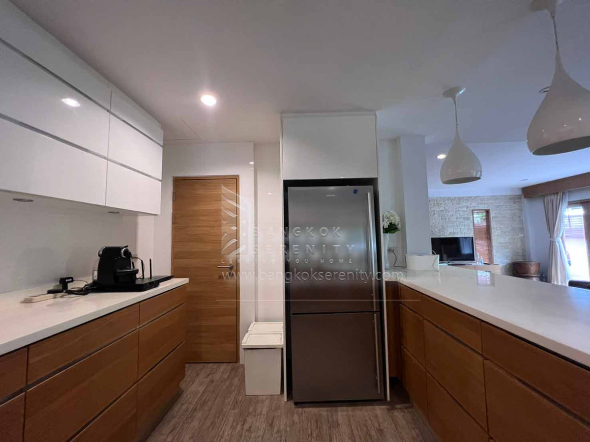 For RentHousePattanakan, Srinakarin : House for rent at Panya Pattanakarn