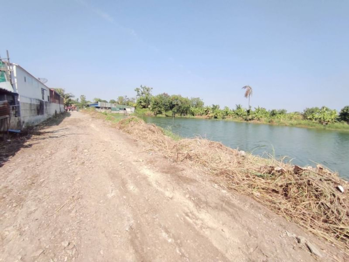 ให้เช่าที่ดินลาดกระบัง สุวรรณภูมิ :  ให้เช่าที่ดิน(ที่บึง)จำนวน 1 ไร่ 2 งาน 64 ตร.วา ถนนทับยาว แขวงทับยาว เขตลาดกระบัง กรุงเทพฯ