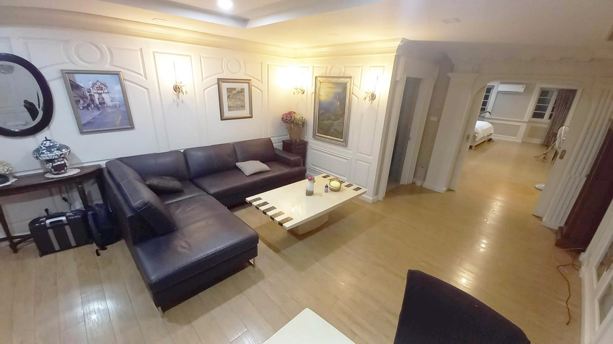 For RentCondoKhlongtoei, Kluaynamthai : Euro Classic Sukhumvit 15 fully furnished + private jacuzzi (near BTS Asoke, MRT Sukhumvit, Terminal 21, NIST International School)