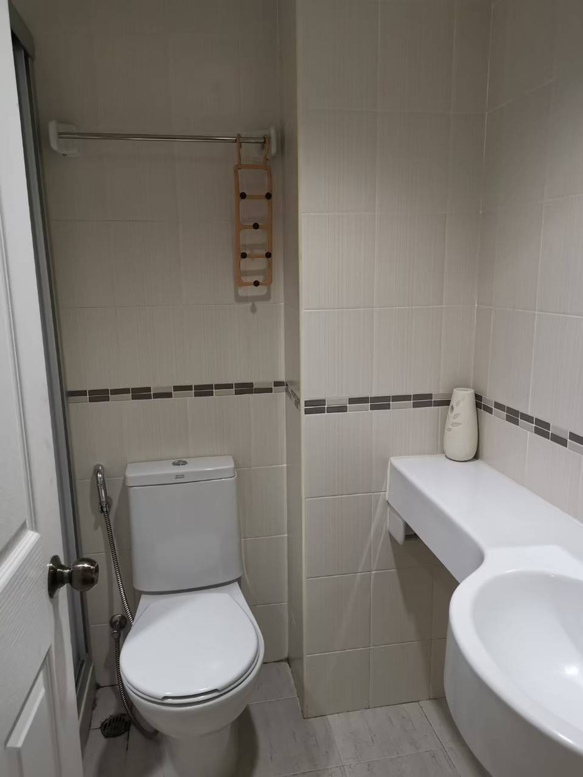 For RentCondoRamkhamhaeng, Hua Mak : ✅ LP26412 ✅ Line : @p2nproperty