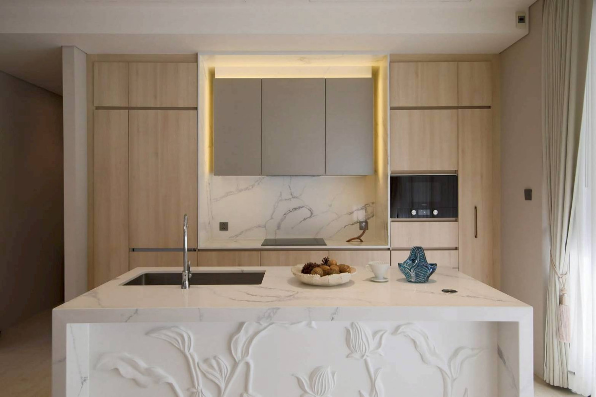 For RentHousePattanakan, Srinakarin : The Urban Reserve – Super Luxury 3-Storey Pool Villa in Krungthep Kreetha Area Please call: 062-496-6454