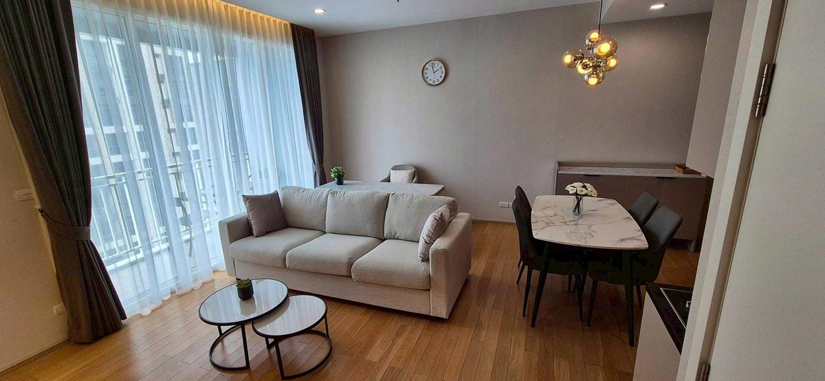 For RentCondoSukhumvit, Asoke, Thonglor : Condo 39 by sansiri, convenient travel, close to BTS, there is a shuttle, beautifully decorated room, fully furnished, ready to move in!!