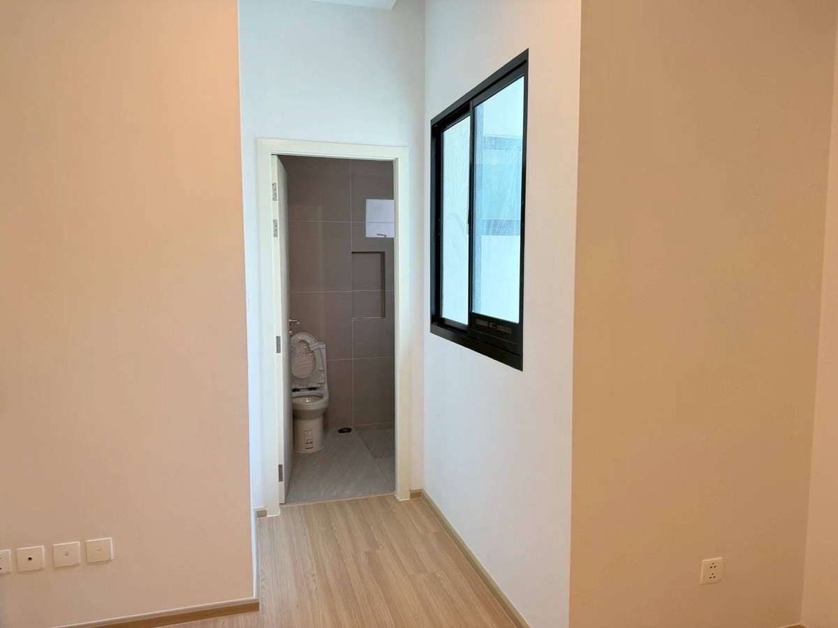 ขายทาวน์โฮมเลียบทางด่วนรามอินทรา : 🏛️🏛️ขายบ้าน Nirvana Define Ekkamai-Ramintra ขนาด 203 Sq.m 3 bed 4 bath พิเศษเพียง 9.9 ล้านเท่านั้น !! ติดต่อ 086-795-9997 (จิมมี่)