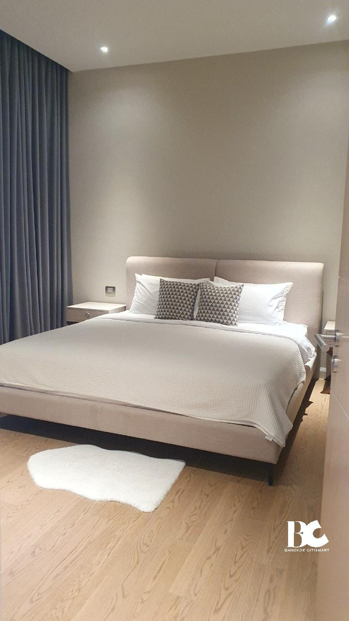 ให้เช่าคอนโดวงเวียนใหญ่ เจริญนคร : ที่สุดของความหรูหราแม่น้ำเจ้าพระยา! Magnolias Waterfront @ ICONSIAM | ชั้น 7! 