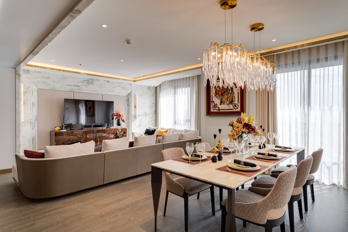 ขายคอนโดคลองเตย กล้วยน้ำไท : 🏛️🏛️Penthouse ห้องใหญ่สุดในโครงการ  ตกแต่งพร้อมอยู่ 3 bed 4 bath ขนาด 256.37 Sq.m วิวสวย พิเศษเพียง 71.78 MB  นัดชมโครงการ 086-795-9997 (จิมมี่)