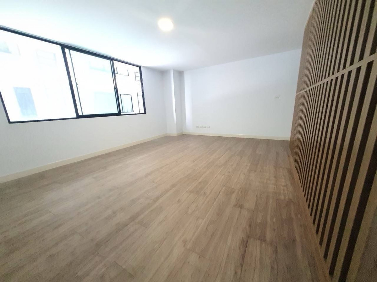 For SaleHome OfficeNawamin, Ramindra : Nirvana @ Work RamintraHome Office 4.5 floors | Loft Style | Sold with tenant Have immediate income of 50,000 per month | 082-4499822