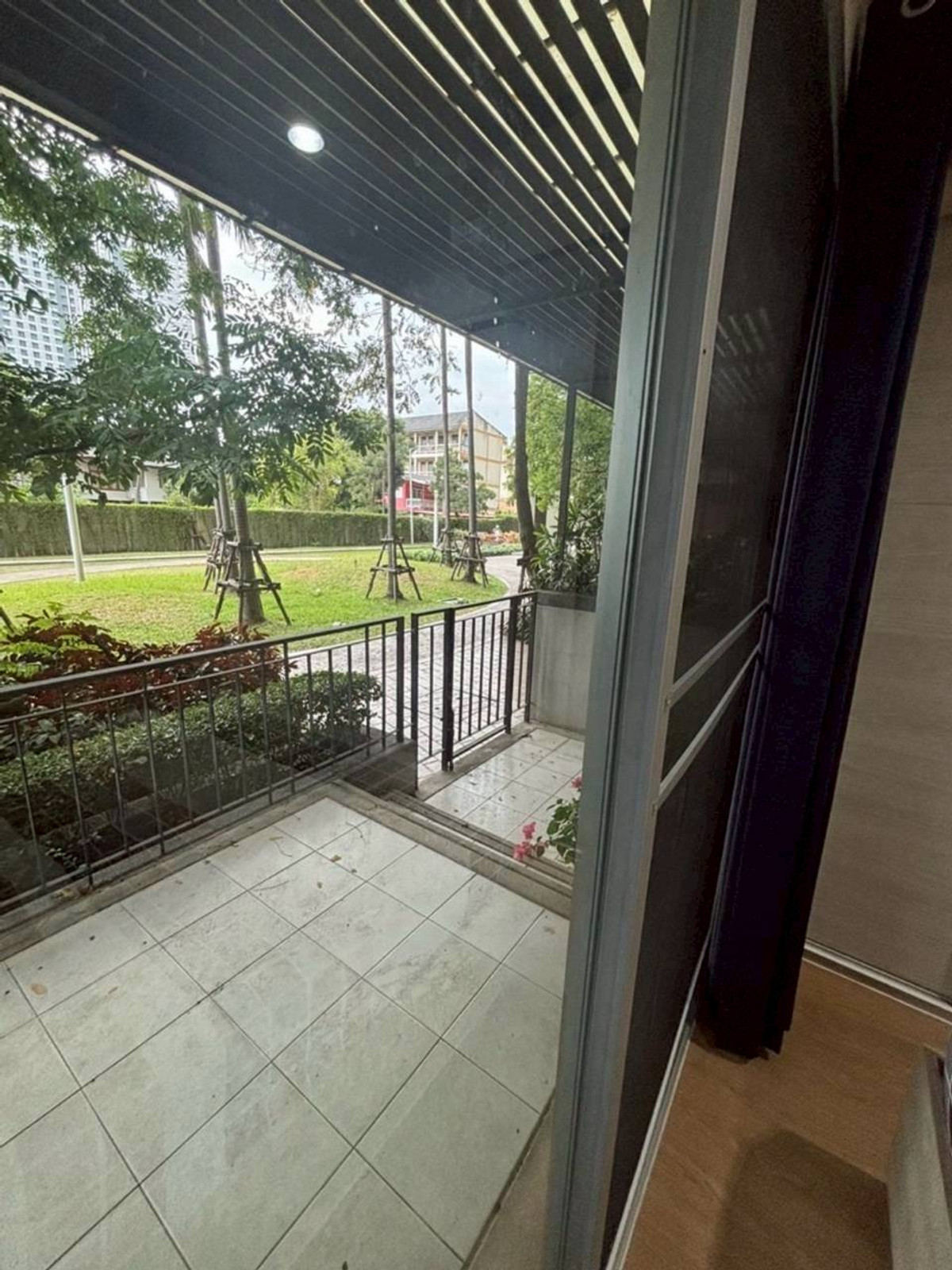 For RentCondoPattanakan, Srinakarin : ✅ LPNSH391 ✅ Line : @p2nproperty