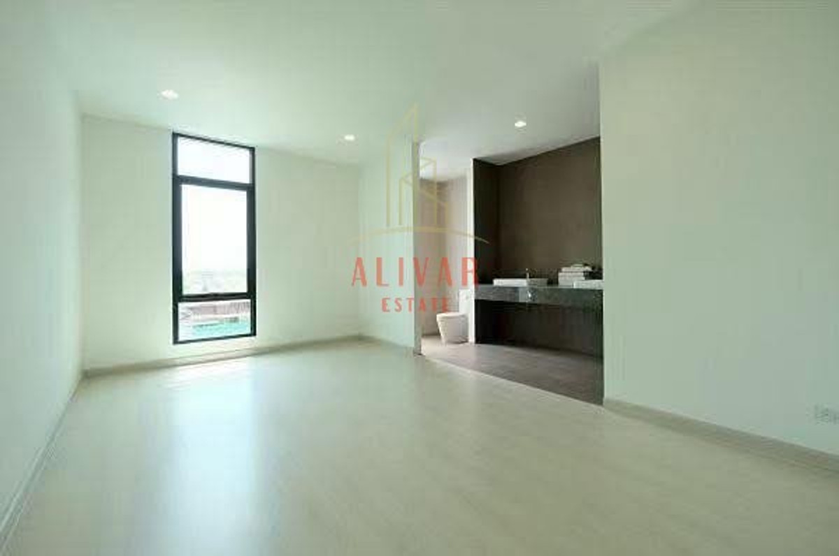 ให้เช่าโฮมออฟฟิศรัชดา ห้วยขวาง : RH012526 ให้เช่า โฮมออฟฟิศ 3.5 ชั้น Double Volume 3 ห้องนอน at The Author Ratchada 32