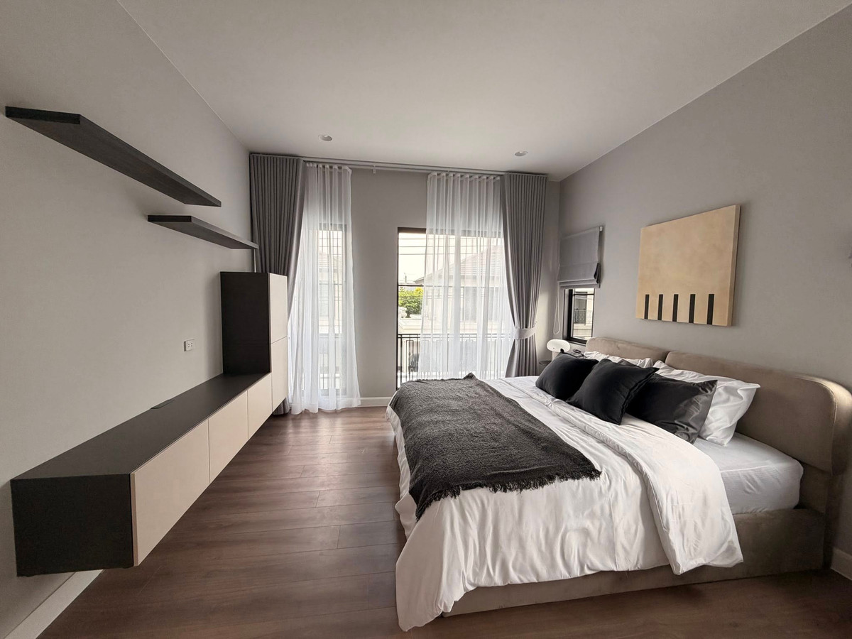 ให้เช่าบ้านลาดกระบัง สุวรรณภูมิ : For Rent | Setthasiri Bangna–Suvarnabhumi (เศรษฐสิริ บางนา สุวรรณภูมิ)  บ้านใหม่ บ้านเดี่ยว 2 ชั้น พร้อมเข้าอยู่ โครงการหรู เป็นส่วนตัว ใกล้สนามบิน และทางด่วนเข้าเมือง