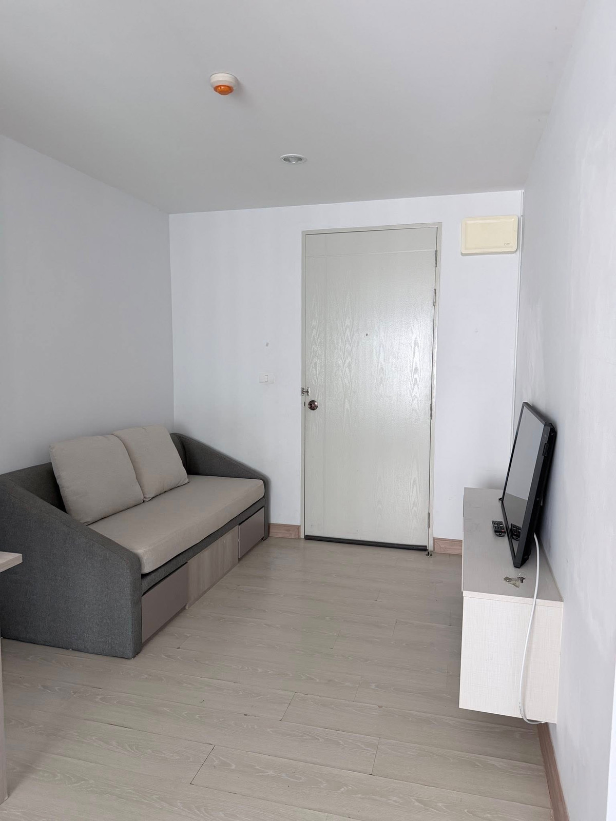 For RentCondoSamut Prakan,Samrong : 🔥 For rent The Kith Plus Sukhumvit 113 🔥 📍 near BTS Samrong 🚆 convenient travel