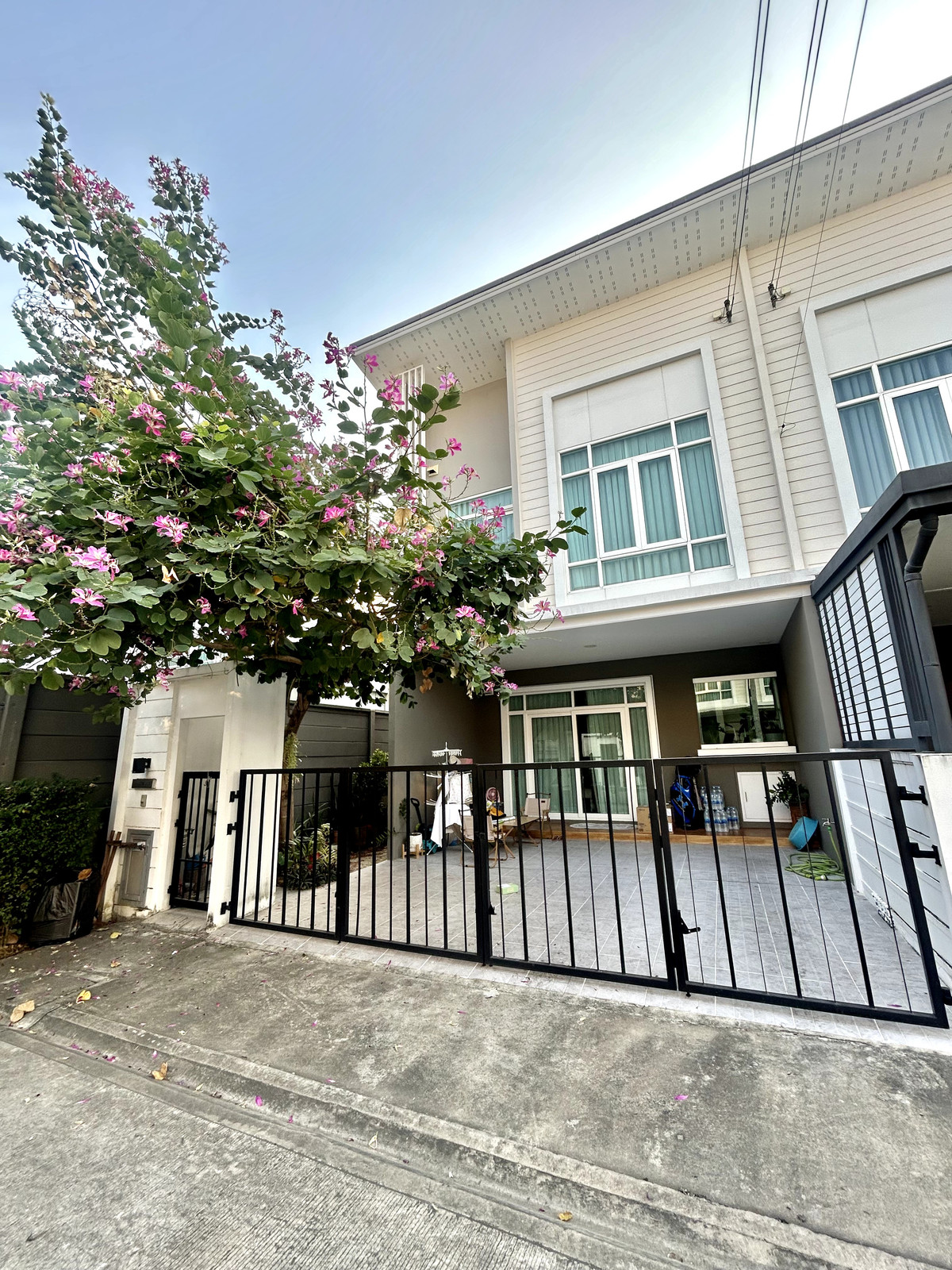 ทาวน์โฮมวิภาวดี ดอนเมือง หลักสี่ : ให้เช่า/ขาย ทาวน์โฮมแฝด ดอนเมือง | พื้นที่ใหญ่ 134 ตร.ม. ต่อเติมครบ + สวนข้างบ้าน แอร์ 3 ตัว