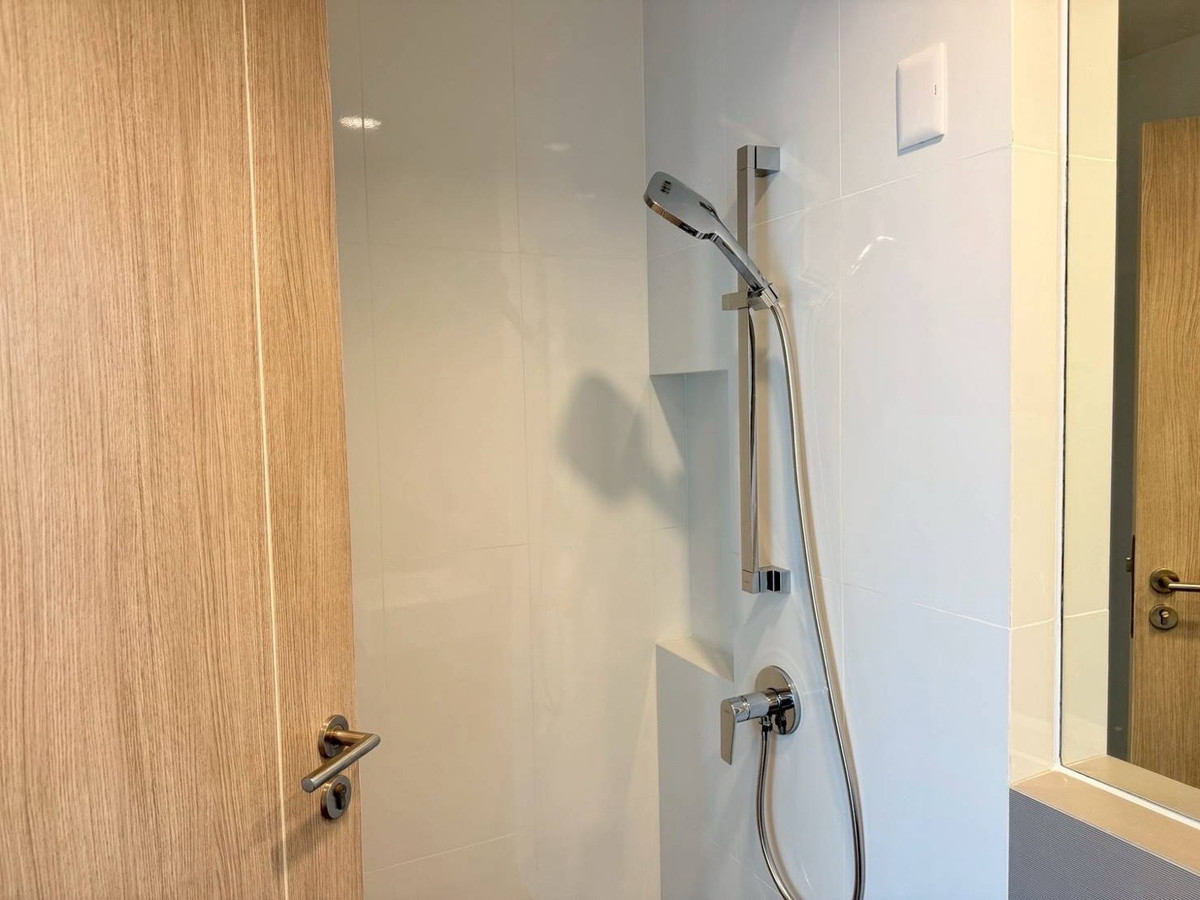 ขายทาวน์โฮมเลียบทางด่วนรามอินทรา : 🏛️🏛️ขายบ้าน Nirvana Define Ekkamai-Ramintra ขนาด 203 Sq.m 3 bed 4 bath พิเศษเพียง 9.9 ล้านเท่านั้น !! ติดต่อ 086-795-9997 (จิมมี่)