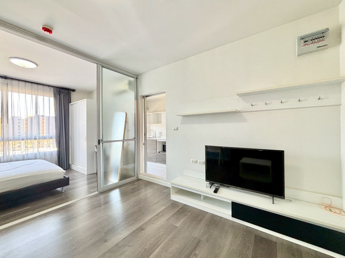 For RentCondoPathum Thani,Rangsit, Thammasat : D Condo Campus Resort Phase 1, available rooms, ready to move in.