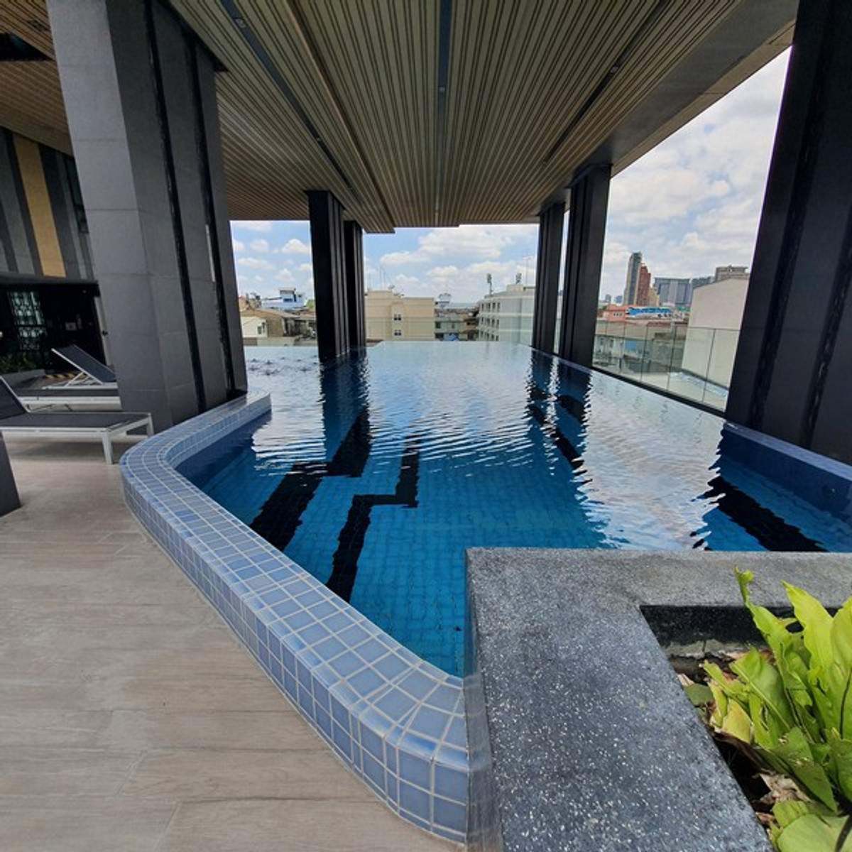 ให้เช่าคอนโดปิ่นเกล้า จรัญสนิทวงศ์ : เช่า Thana Astoria 34ตรม ชั้น16 ใกล้MRTบางยี่ขัน สัญญา6เดือนได้ 🏙️📍✅