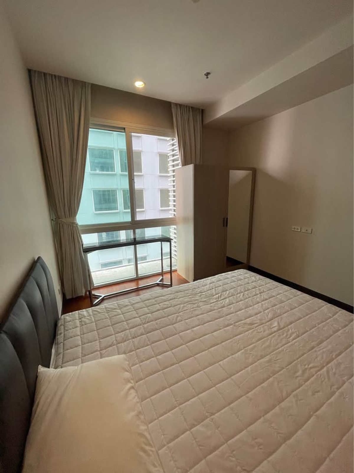 For RentCondoNana, North Nana,Sukhumvit13, Soi Nana : Best Deal!!! The Prime Sukhumvit11 Condominium Room for Rent