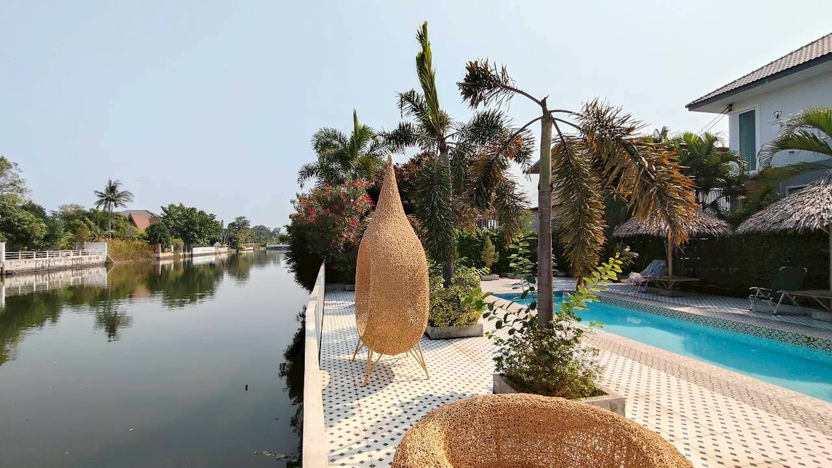 บ้านเอกชัย บางบอน :  ให้เช่า/ขาย บ้านเดี่ยวหรู พร้อมสระว่ายน้ำส่วนตัว ติดทะเลสาบ เอกชัยเลควิลล์ | คุณภาพชีวิตระดับ Private Resort ✨🍷 เหมาะสำหรับสังสรรค์ รับรองแขก หรือพักผ่อนกับครอบครัว