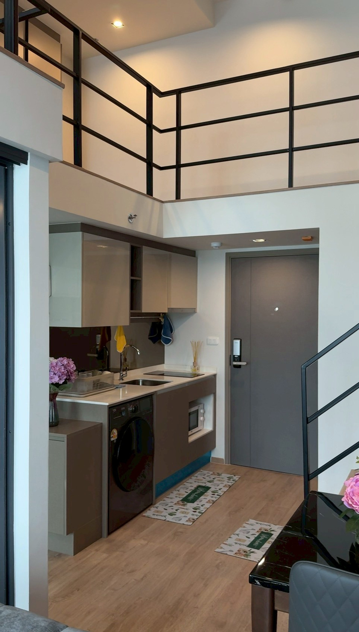 ให้เช่าคอนโดพระราม 9 เพชรบุรีตัดใหม่ RCA : FOR RENT - 2 BEDROOM 52 SQ.M-  READY TO MOVE IN - CALL NOW 094-641-5974