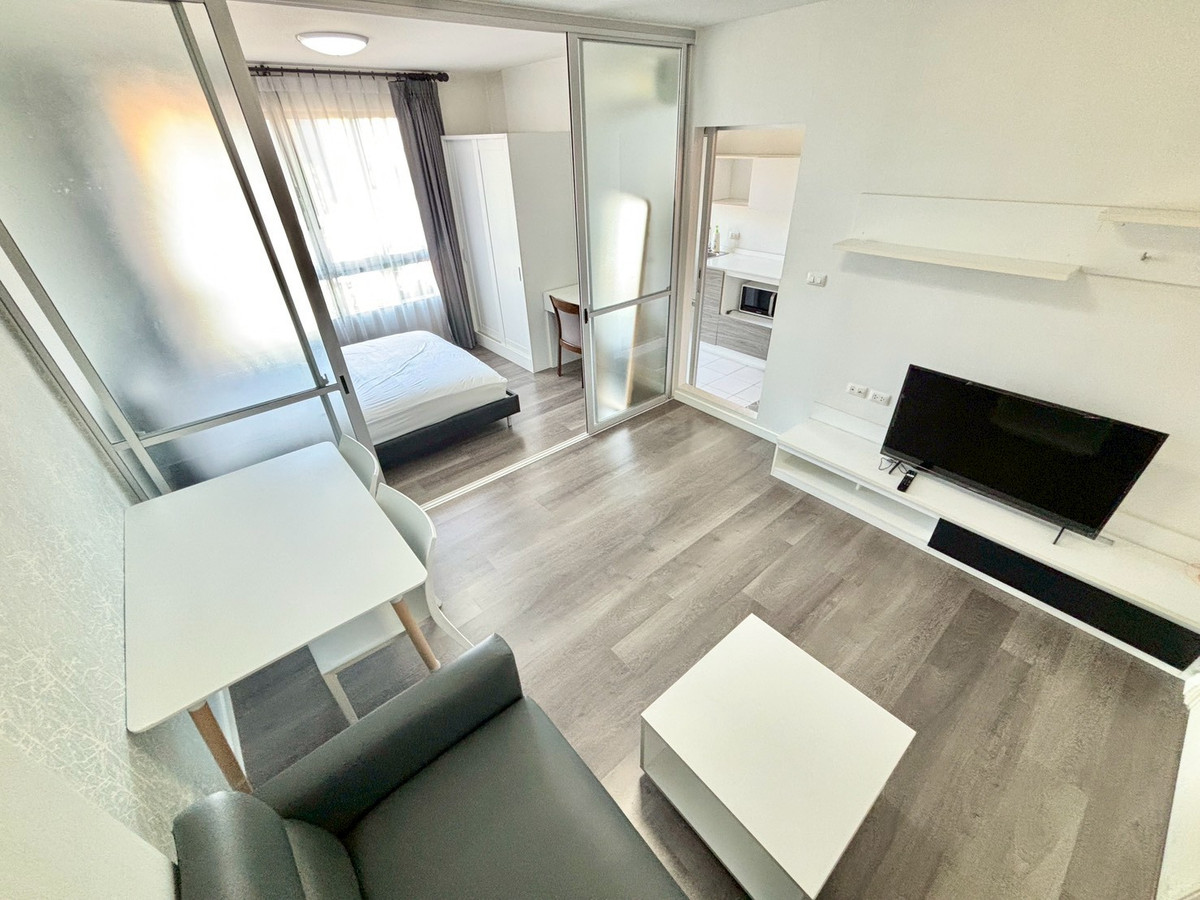 For RentCondoPathum Thani,Rangsit, Thammasat : D Condo Campus Resort Phase 1, available rooms, ready to move in.