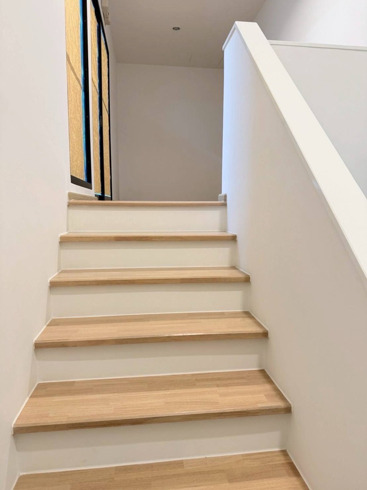 ขายทาวน์โฮมเลียบทางด่วนรามอินทรา : 🏛️🏛️ขายบ้าน Nirvana Define Ekkamai-Ramintra ขนาด 203 Sq.m 3 bed 4 bath พิเศษเพียง 9.9 ล้านเท่านั้น !! ติดต่อ 086-795-9997 (จิมมี่)