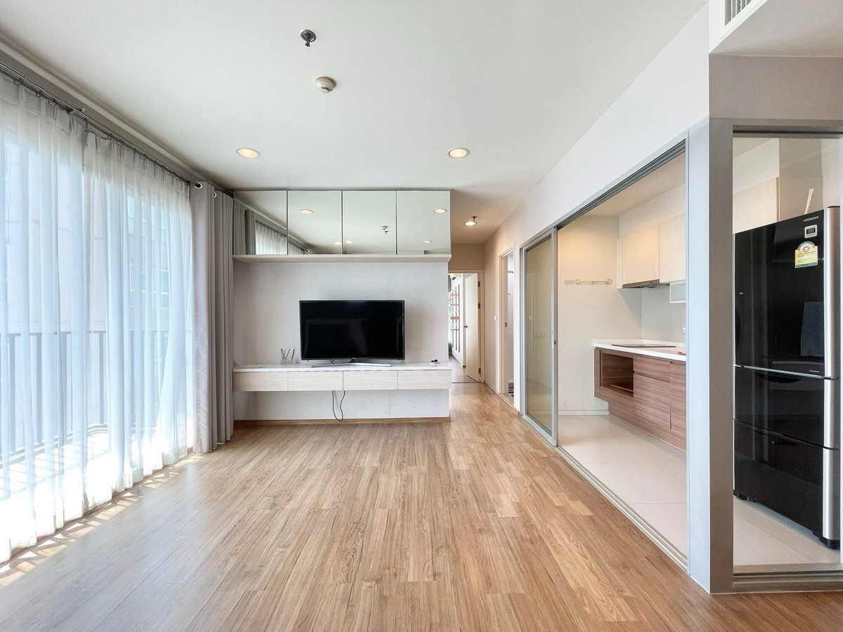 For SaleCondoSathorn, Narathiwat : Condo near Sathorn✨Corner room, wide balcony, beautiful view, new room, airy and comfortable. The best value