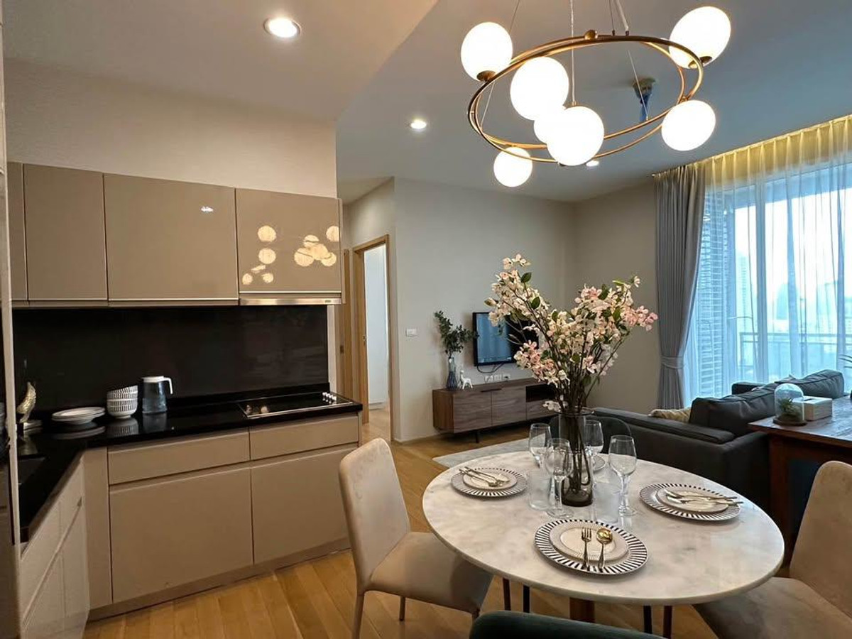 For RentCondoSukhumvit, Asoke, Thonglor : Condo 39 by sansiri, convenient travel, close to BTS, there is a shuttle, beautifully decorated room, fully furnished, ready to move in!!