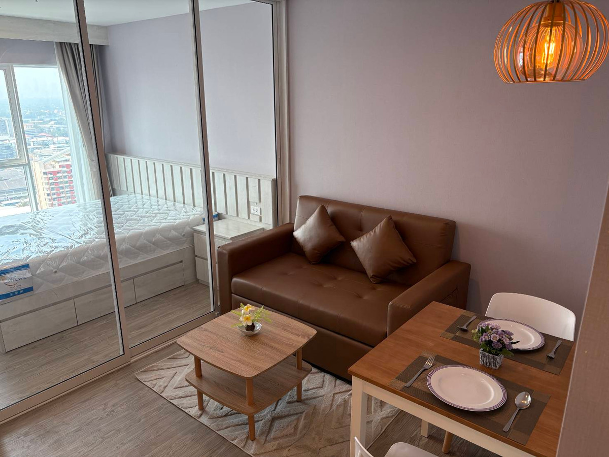 ให้เช่าคอนโดบางนา แบริ่ง ลาซาล : รีเจ้นท์ โฮม บางนา  1 ห้องนอน 1 ห้องน้ำ  ชั้น 30  อาคาร บี  ขนาด 28.5 ตรม  ราคาเช่า 10000 บาทต่อเดือน ( สัญญาเช่า 1 ปี ) 