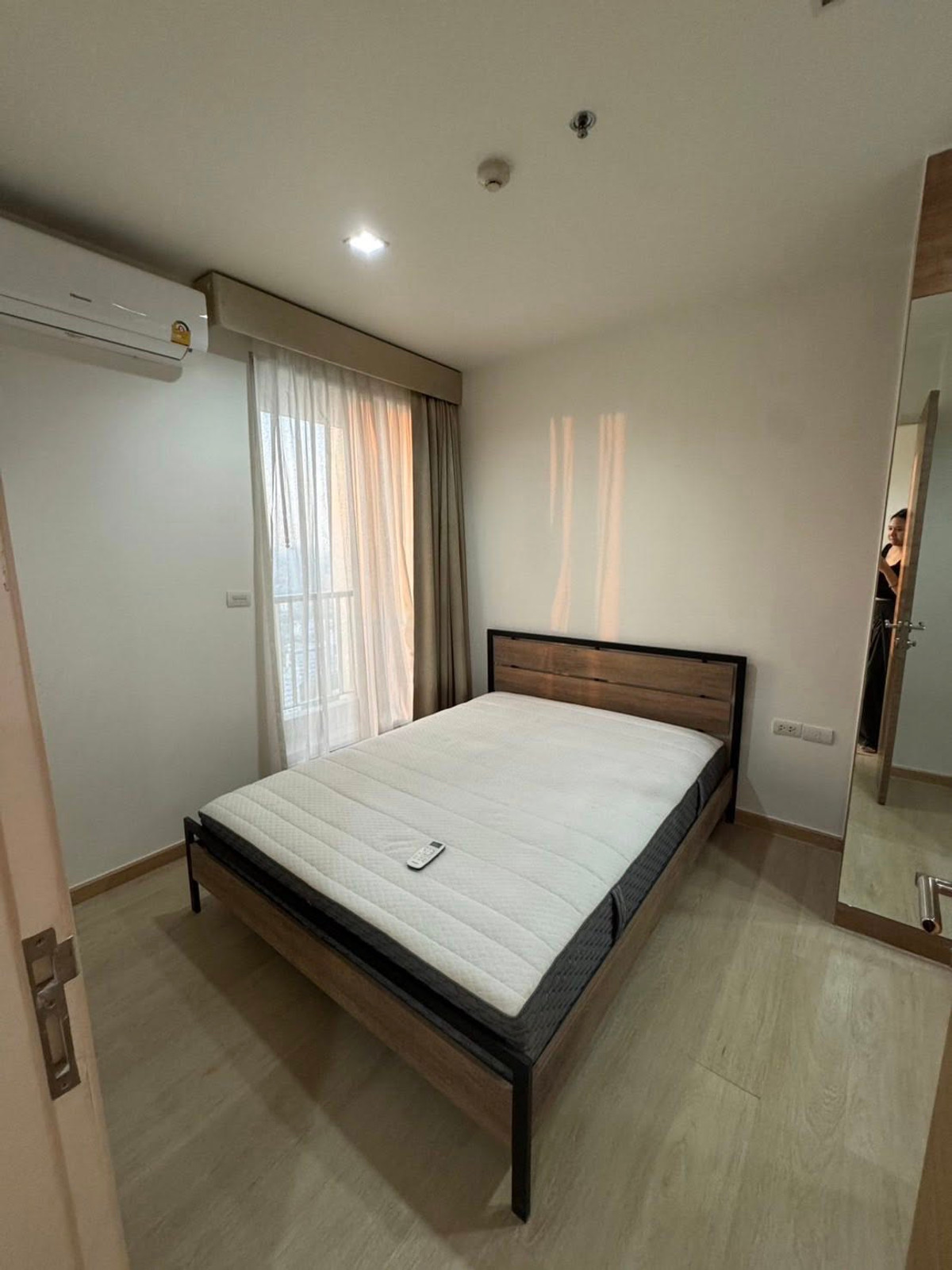 For RentCondoSapankwai,Jatujak : Ready to move in on January 20, 2026. Condo for rent, spacious room, high floor, good quality, complete electrical appliances. Have privacy! 🚄 Location near BTS Saphan Khwai (there is a convenient shuttle to BTS)